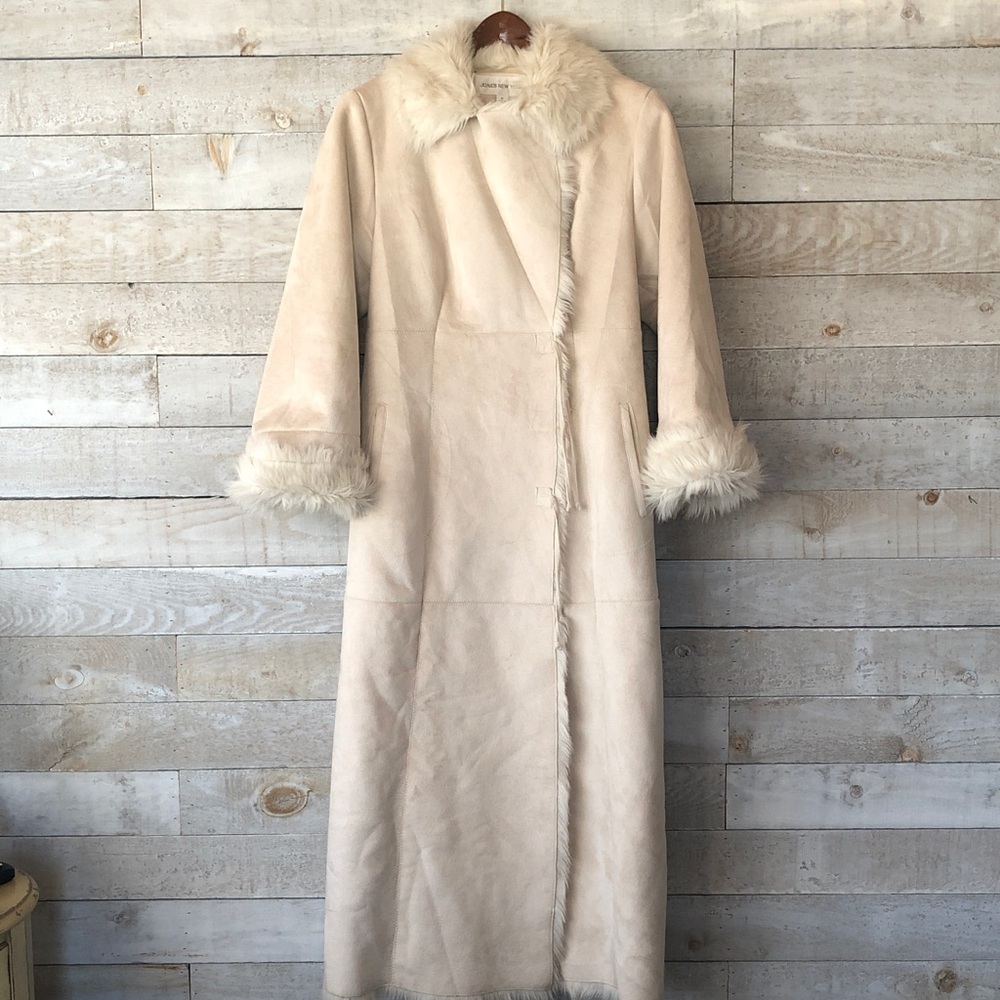 Jones New York full length faux fur coat - Picture 13 of 15